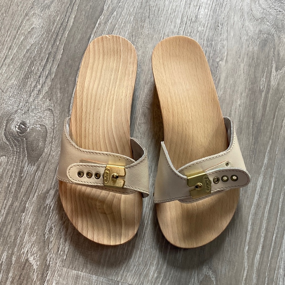 Scholl shoes